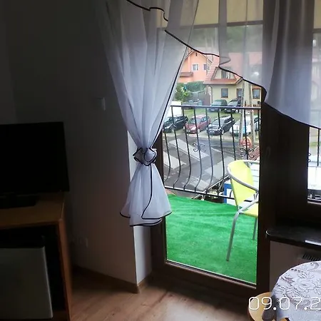 ホームステイ Prywatne Maks ポビエロボ